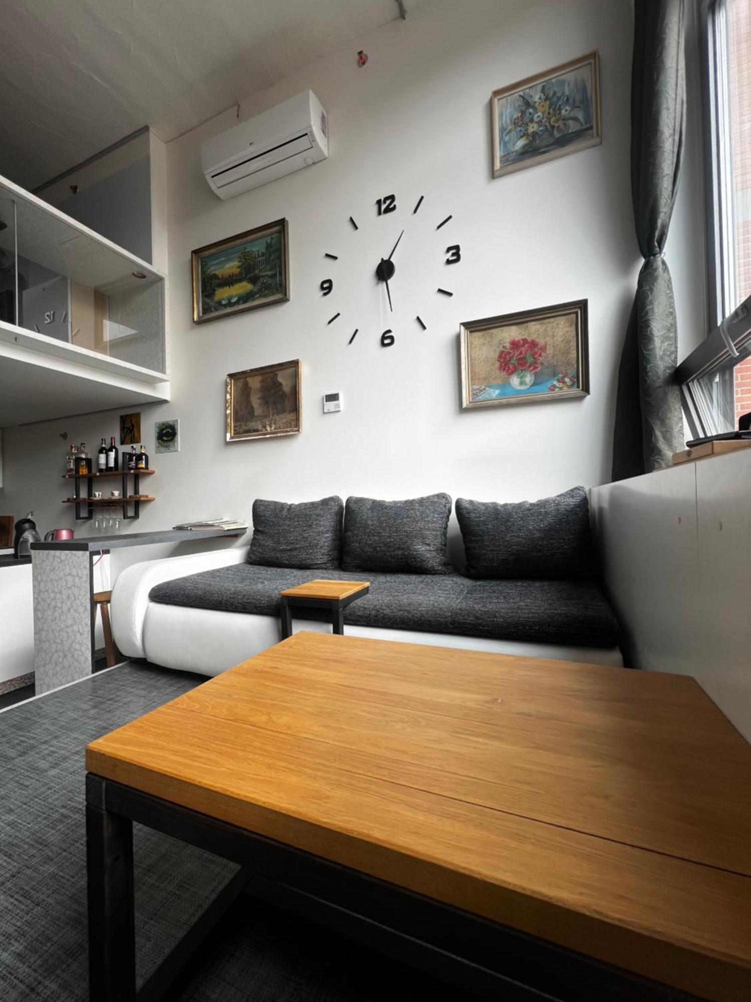1 Bedroom Loft Apartment Zlín Buitenkant foto