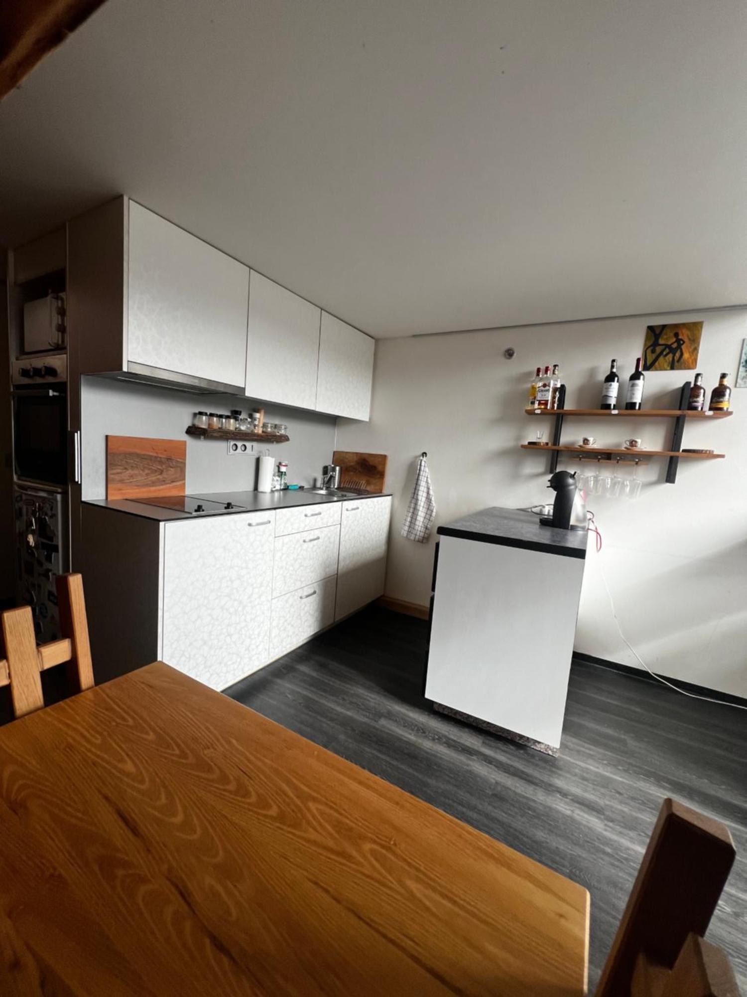 1 Bedroom Loft Apartment Zlín Buitenkant foto